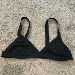 Coulbourne mesh top